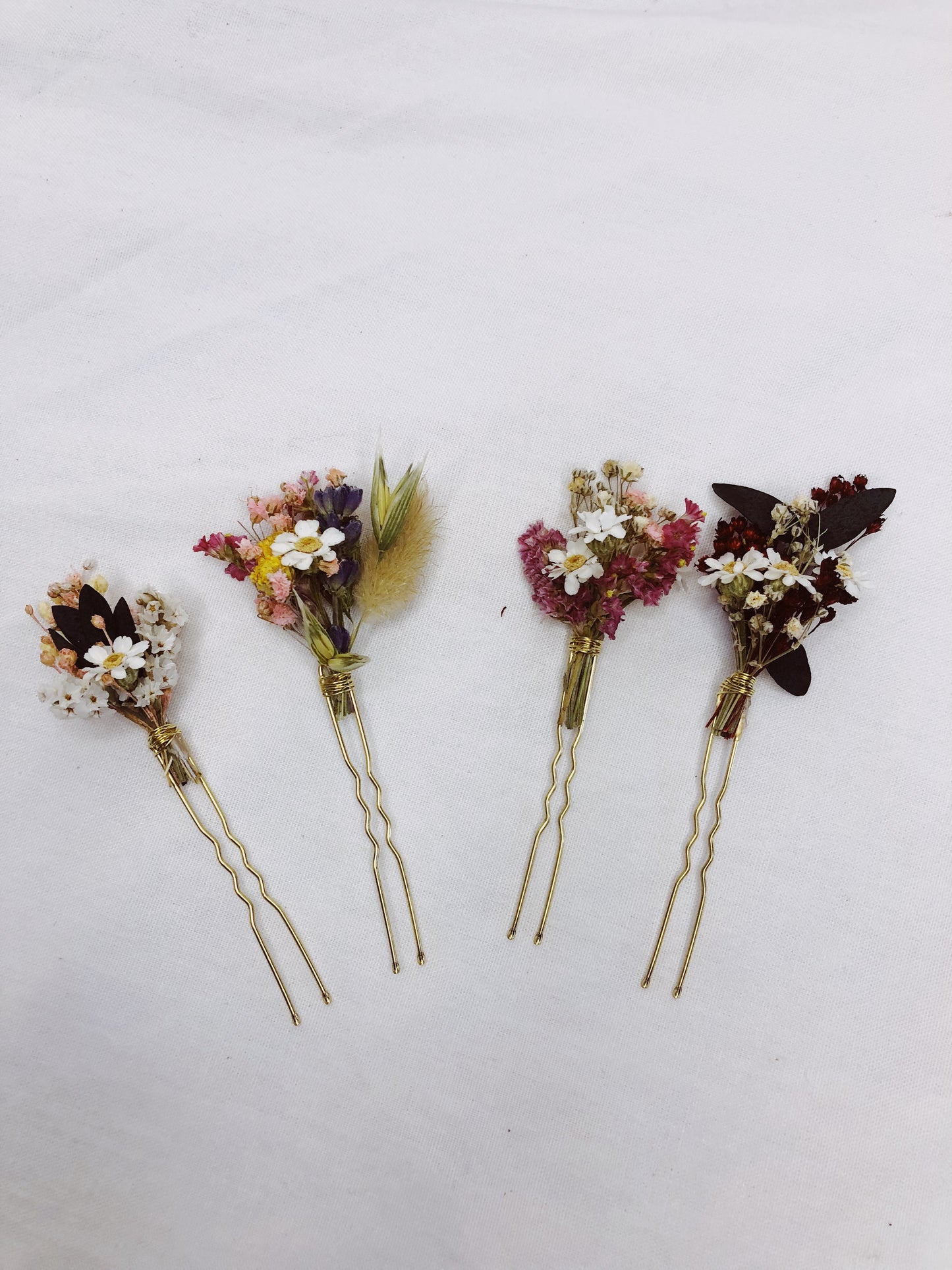 Haarnadeln aus echten getrockneten Blumen - 4 Farboptionen