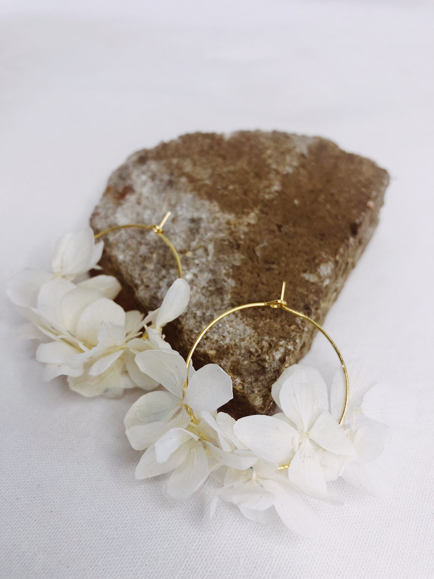 Ohrringe/Kreolen aus echten getrockneten Blumen