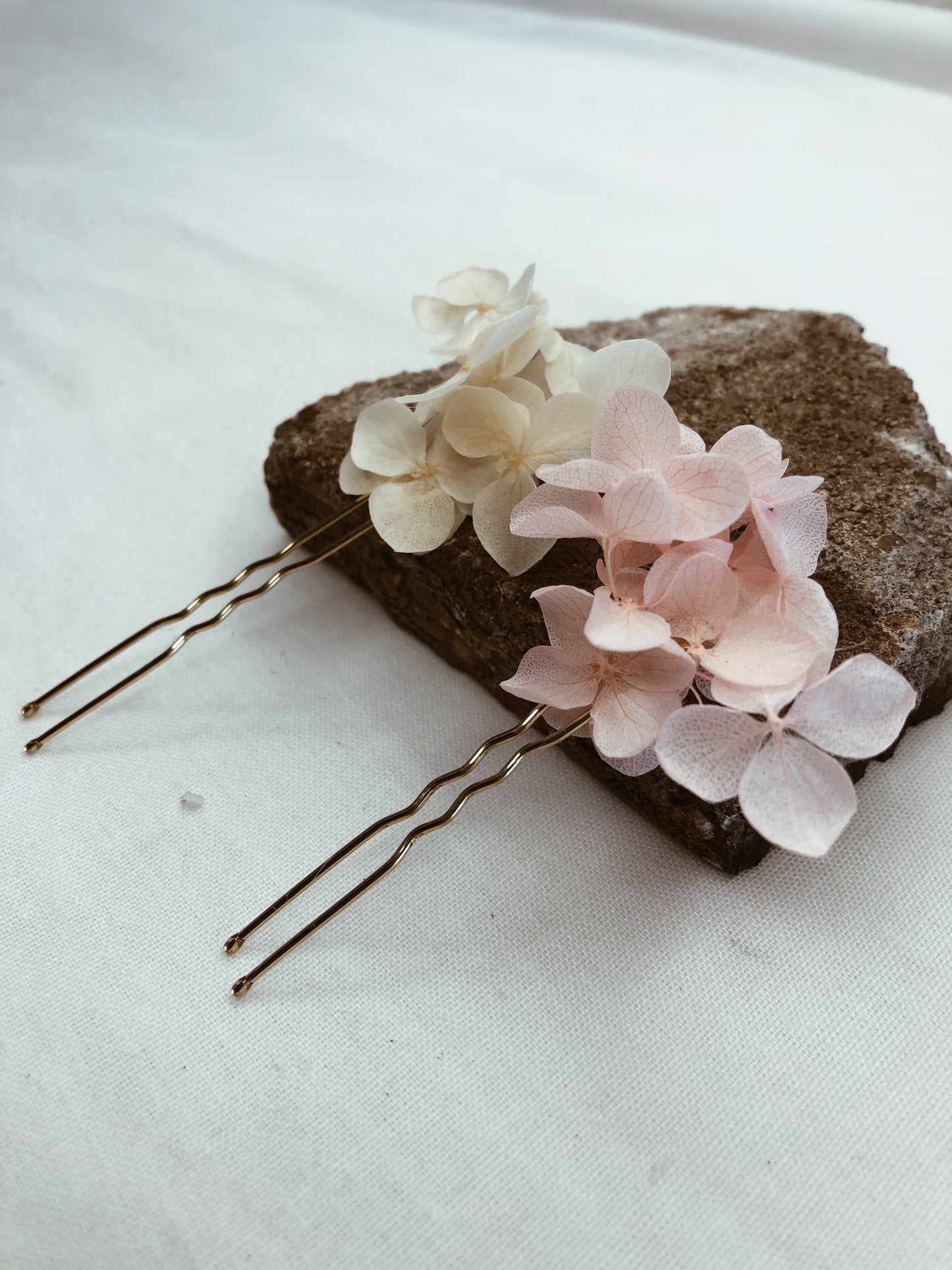 Haarnadeln aus echten getrockenten Blumen