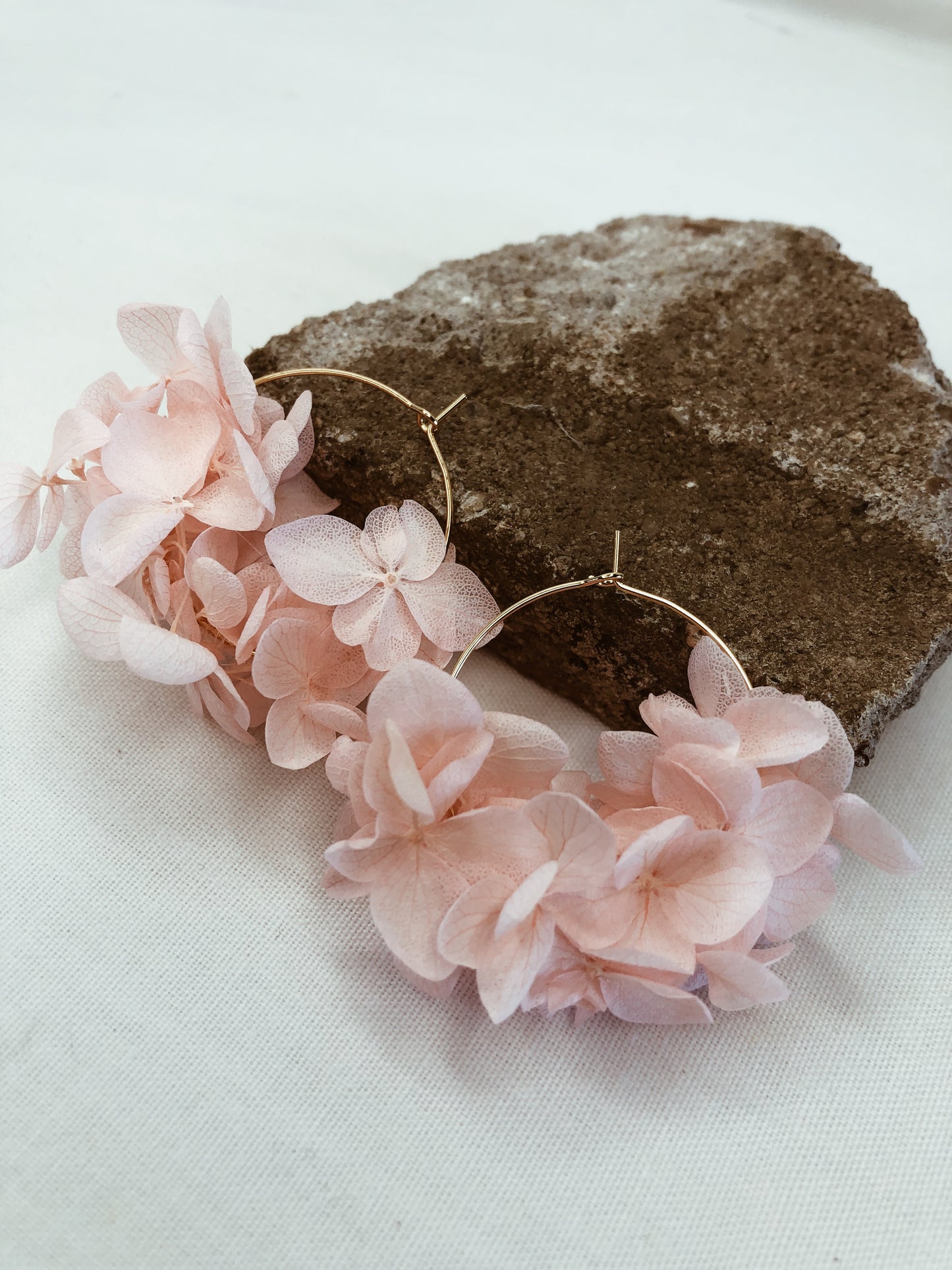 Ohrringe/Kreolen aus echten getrockneten Blumen