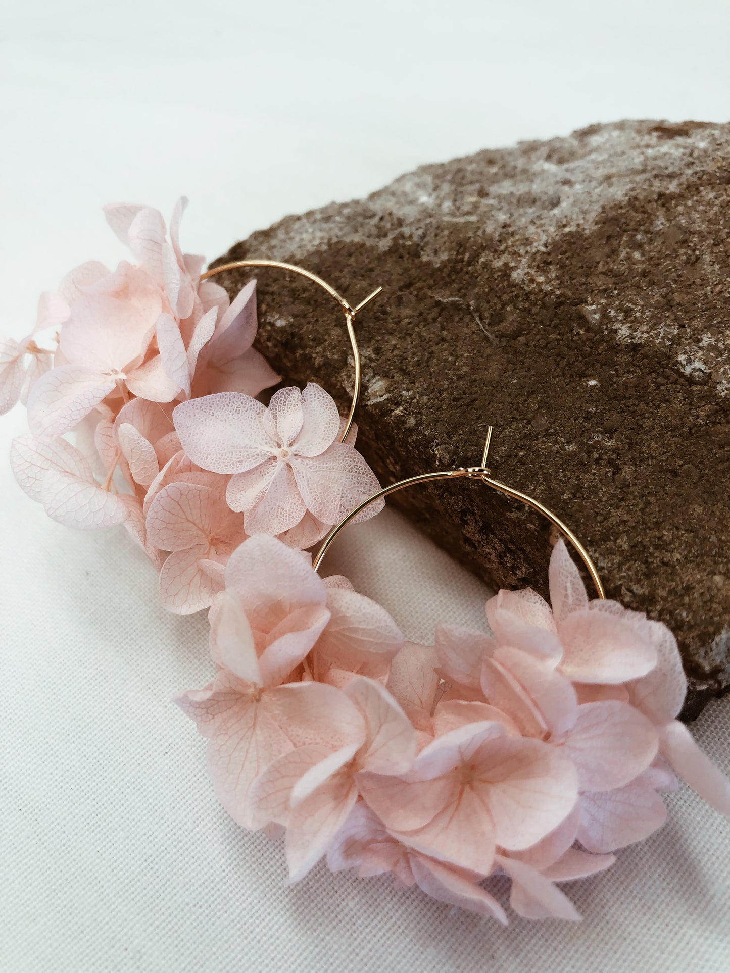 Ohrringe/Kreolen aus echten getrockneten Blumen