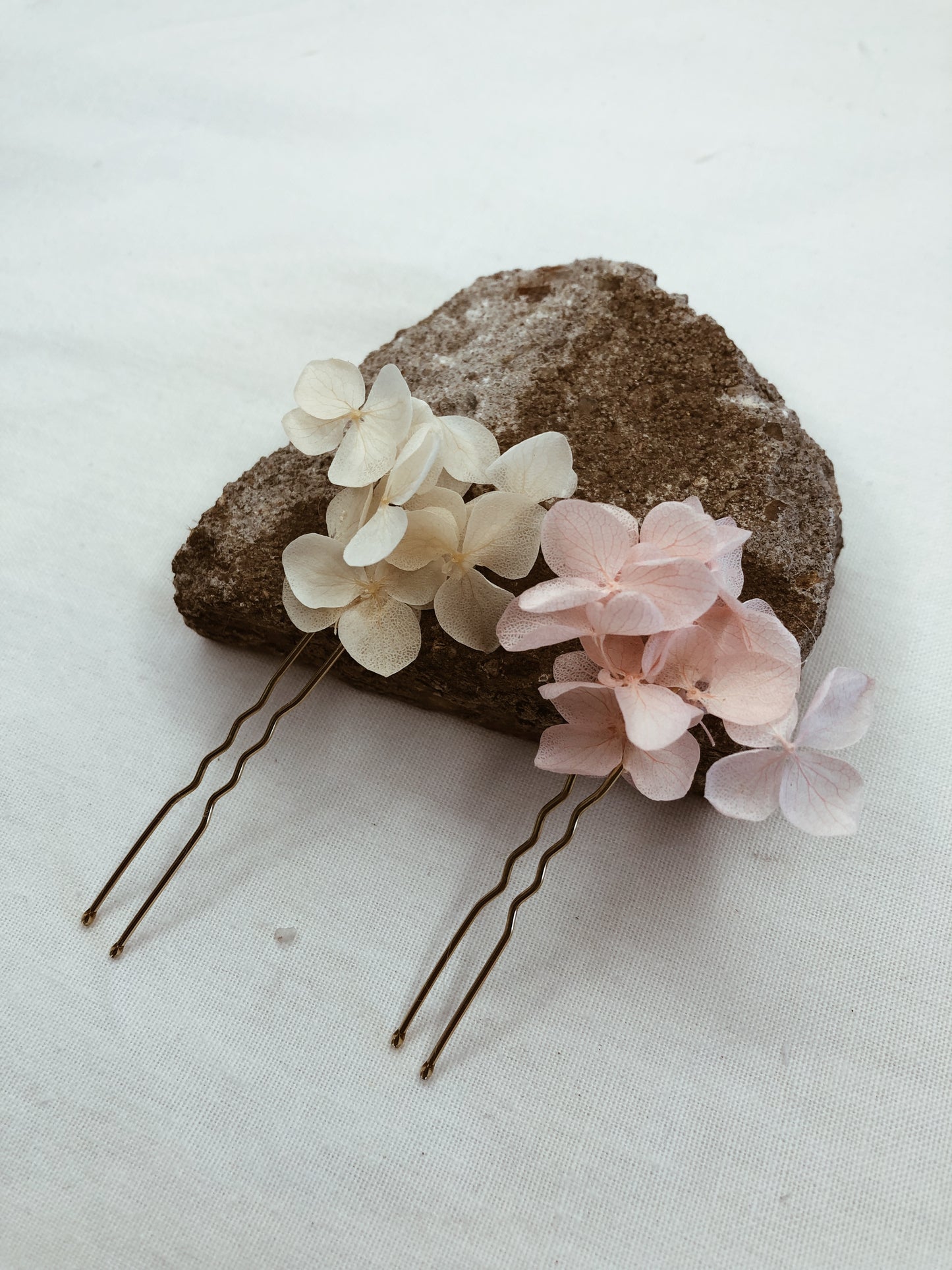 Haarnadeln aus echten getrockenten Blumen