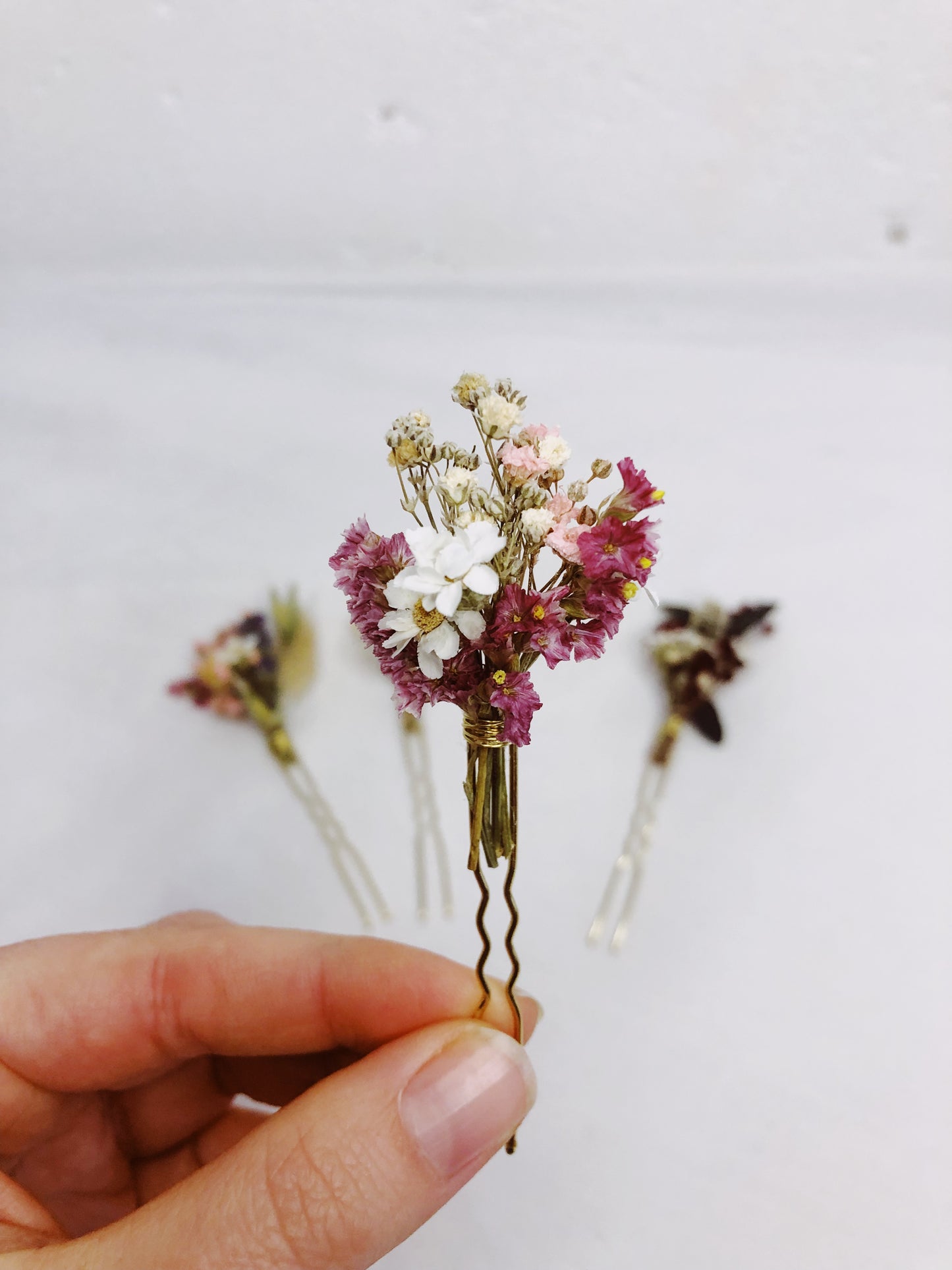 Haarnadeln aus echten getrockneten Blumen - 4 Farboptionen