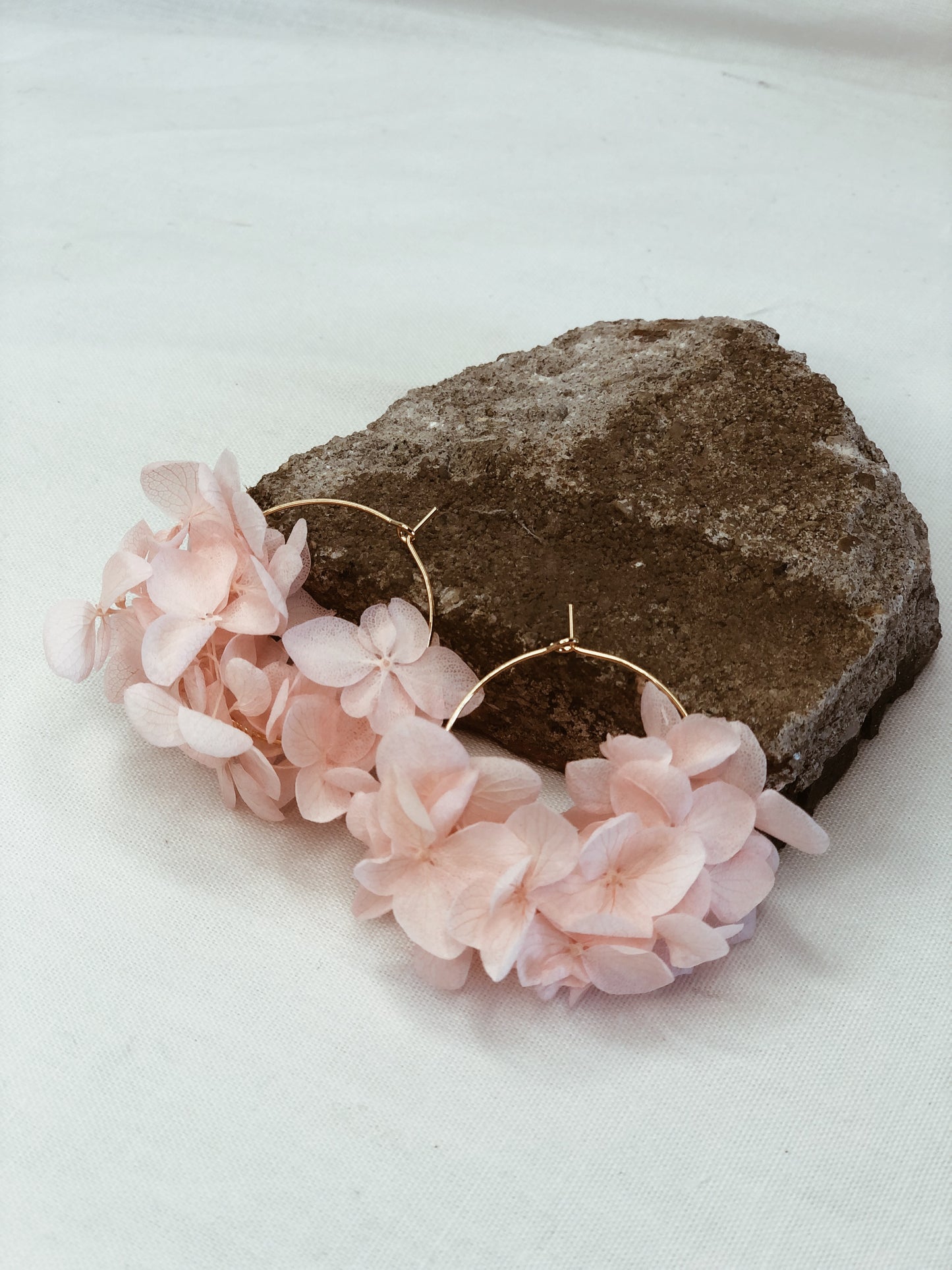 Ohrringe/Kreolen aus echten getrockneten Blumen