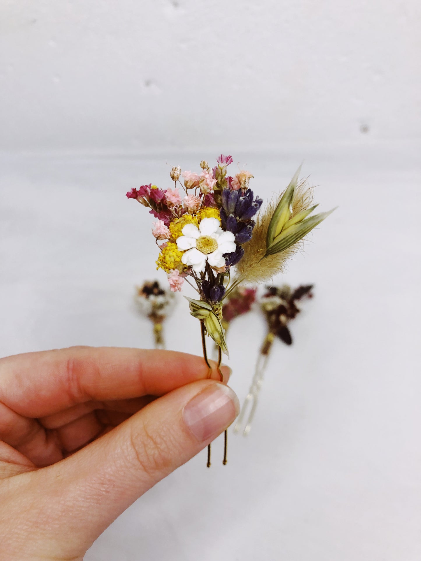 Haarnadeln aus echten getrockneten Blumen - 4 Farboptionen