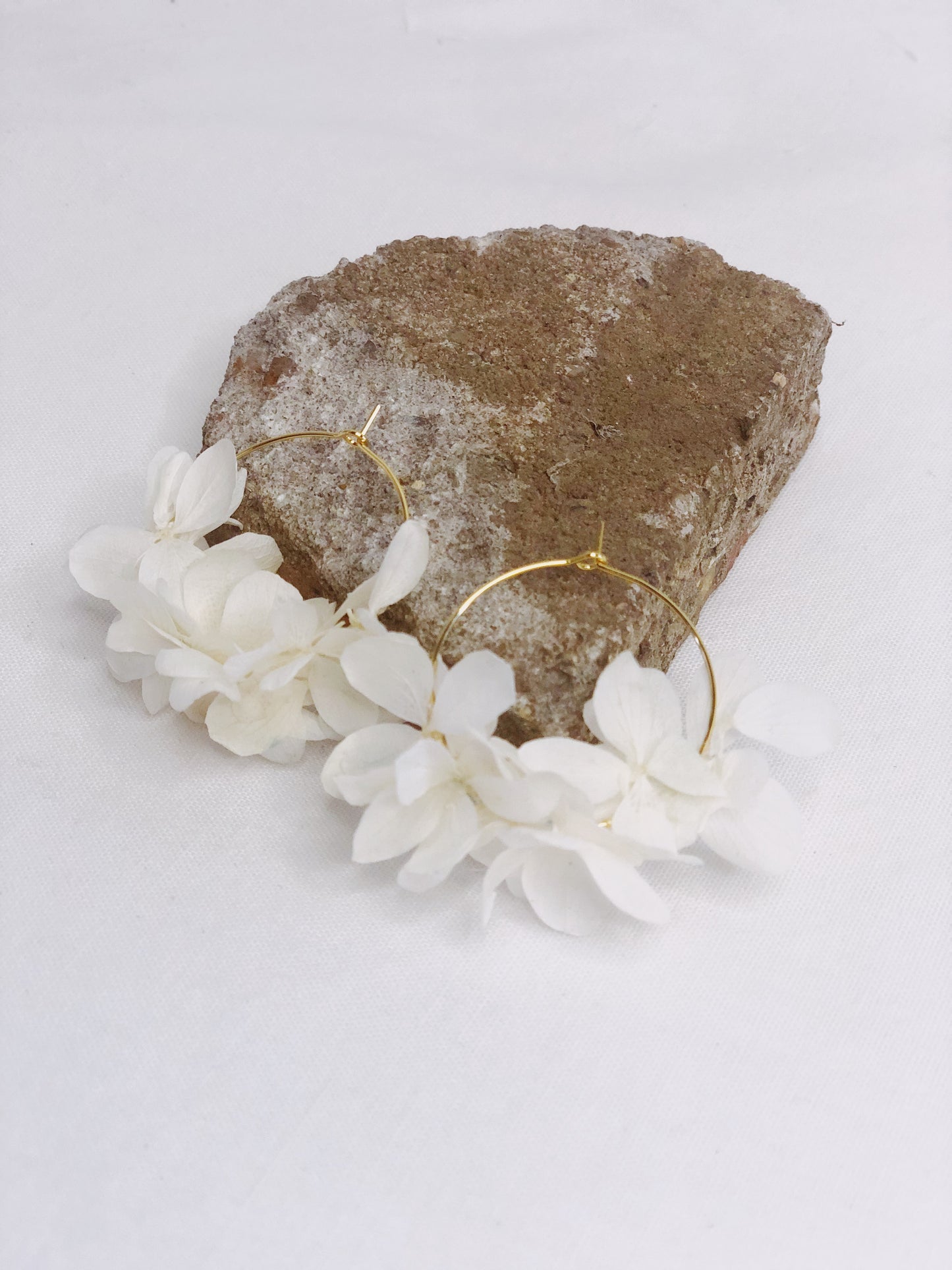 Ohrringe/Kreolen aus echten getrockneten Blumen
